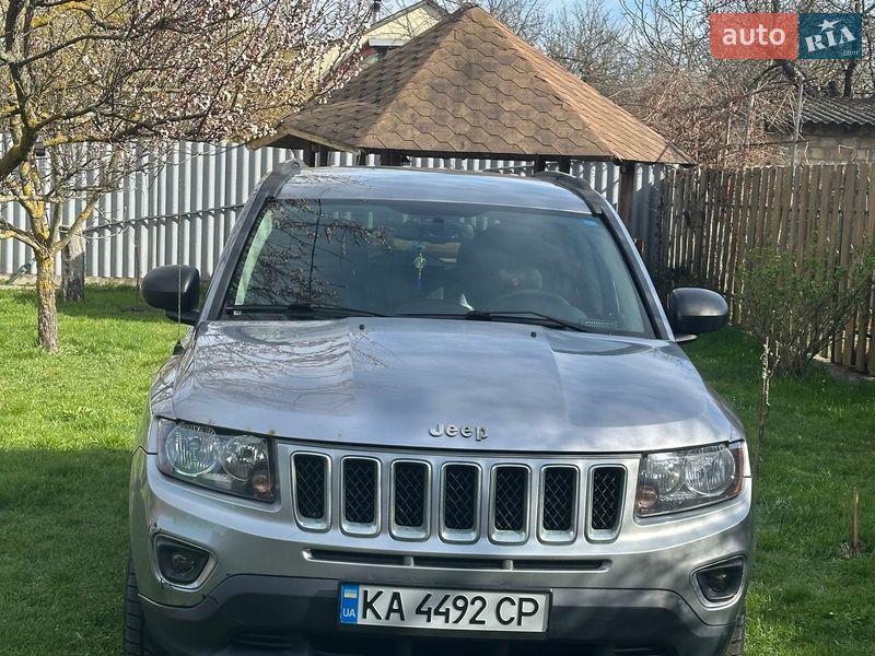 Внедорожник / Кроссовер Jeep Compass 2016 в Глевахе