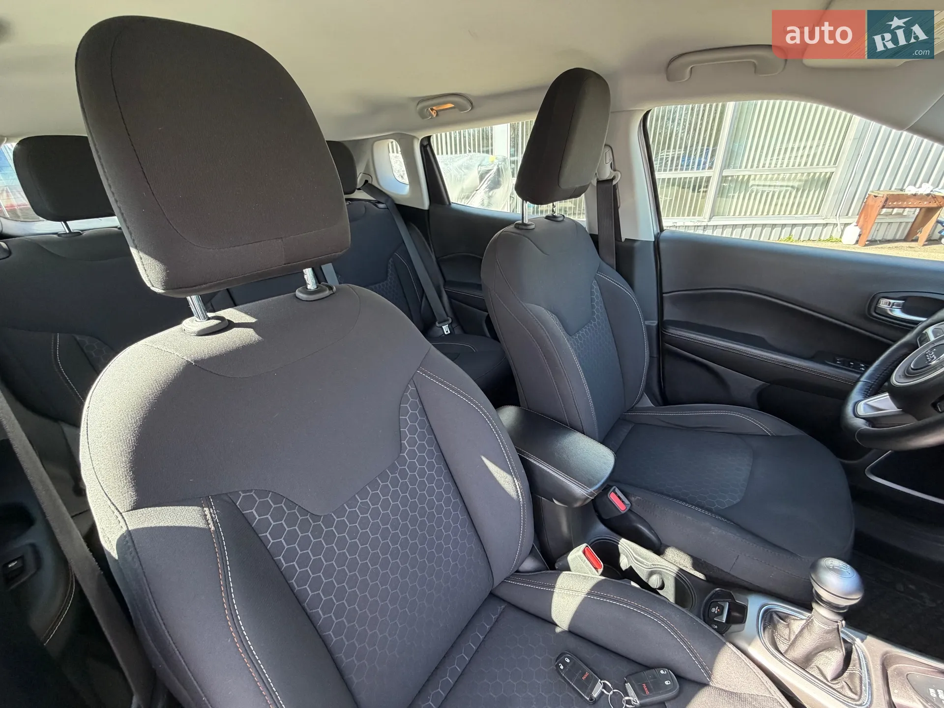 2018 Jeep Compass - мініатюра 27