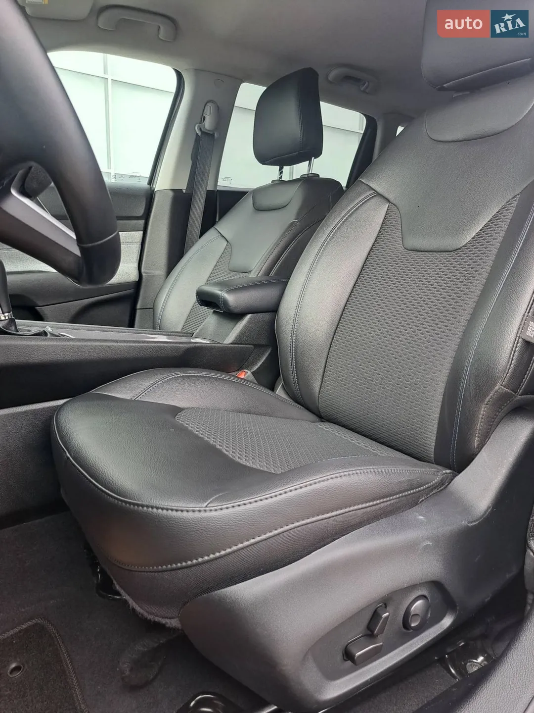 2022 Jeep Compass - мініатюра 28