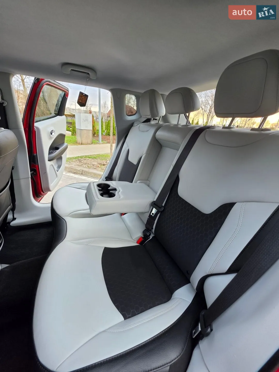 2019 Jeep Compass - мініатюра 72