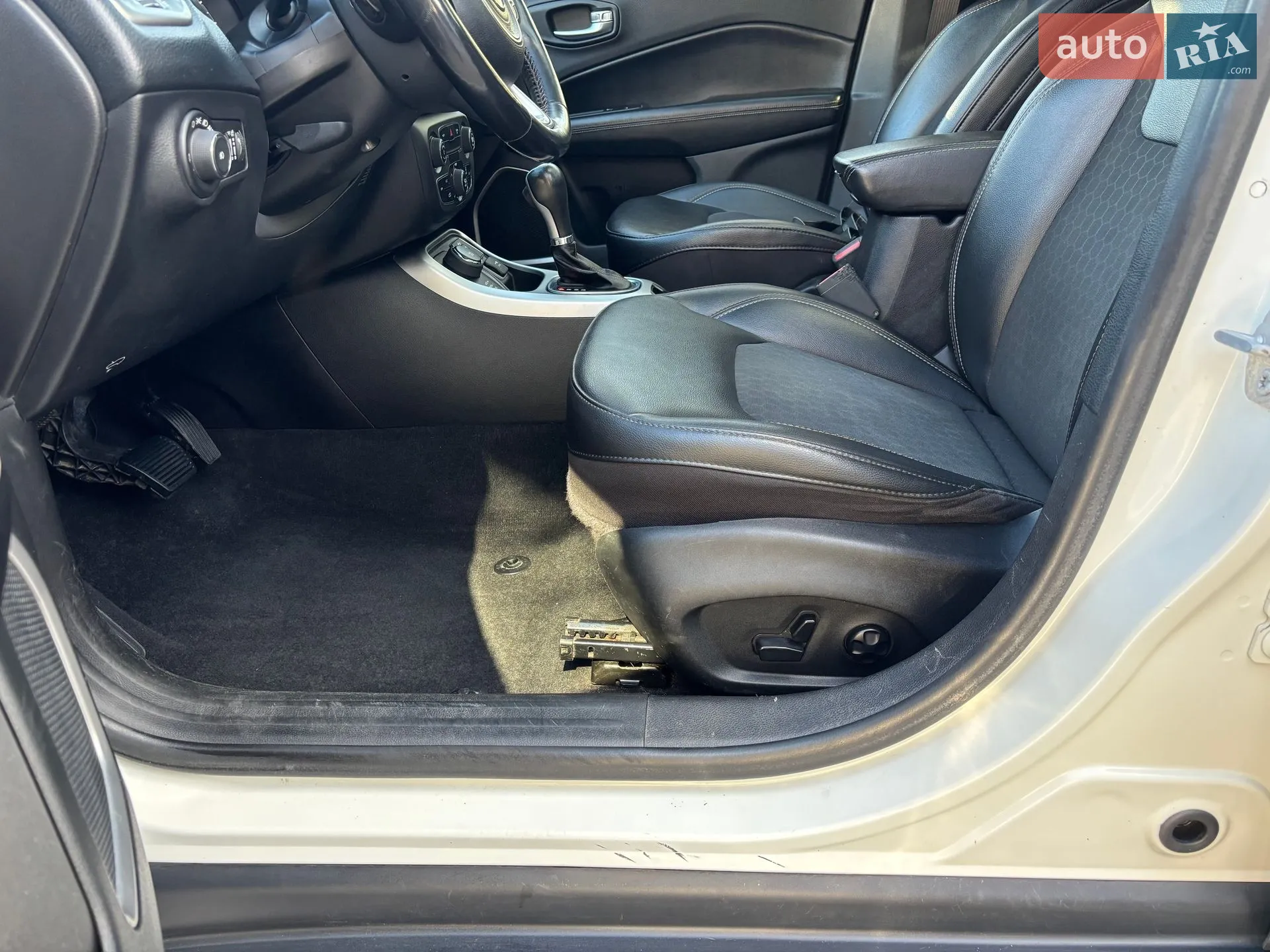 2019 Jeep Compass - мініатюра 20
