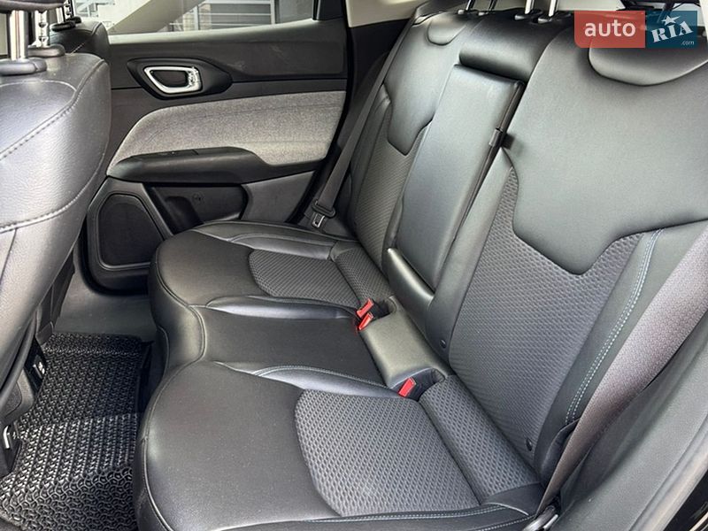 Позашляховик / Кросовер Jeep Compass 2022 в Фастові