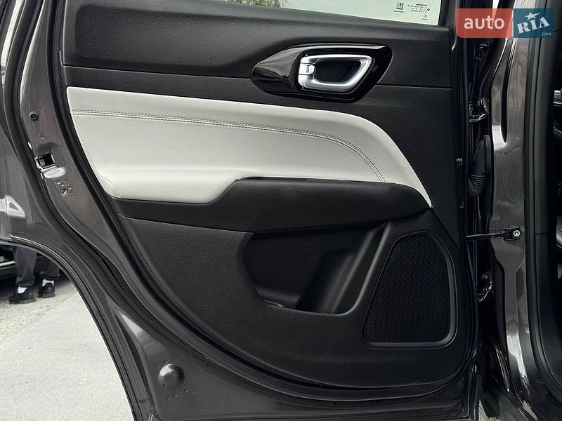 Внедорожник / Кроссовер Jeep Compass 2023 в Ровно
