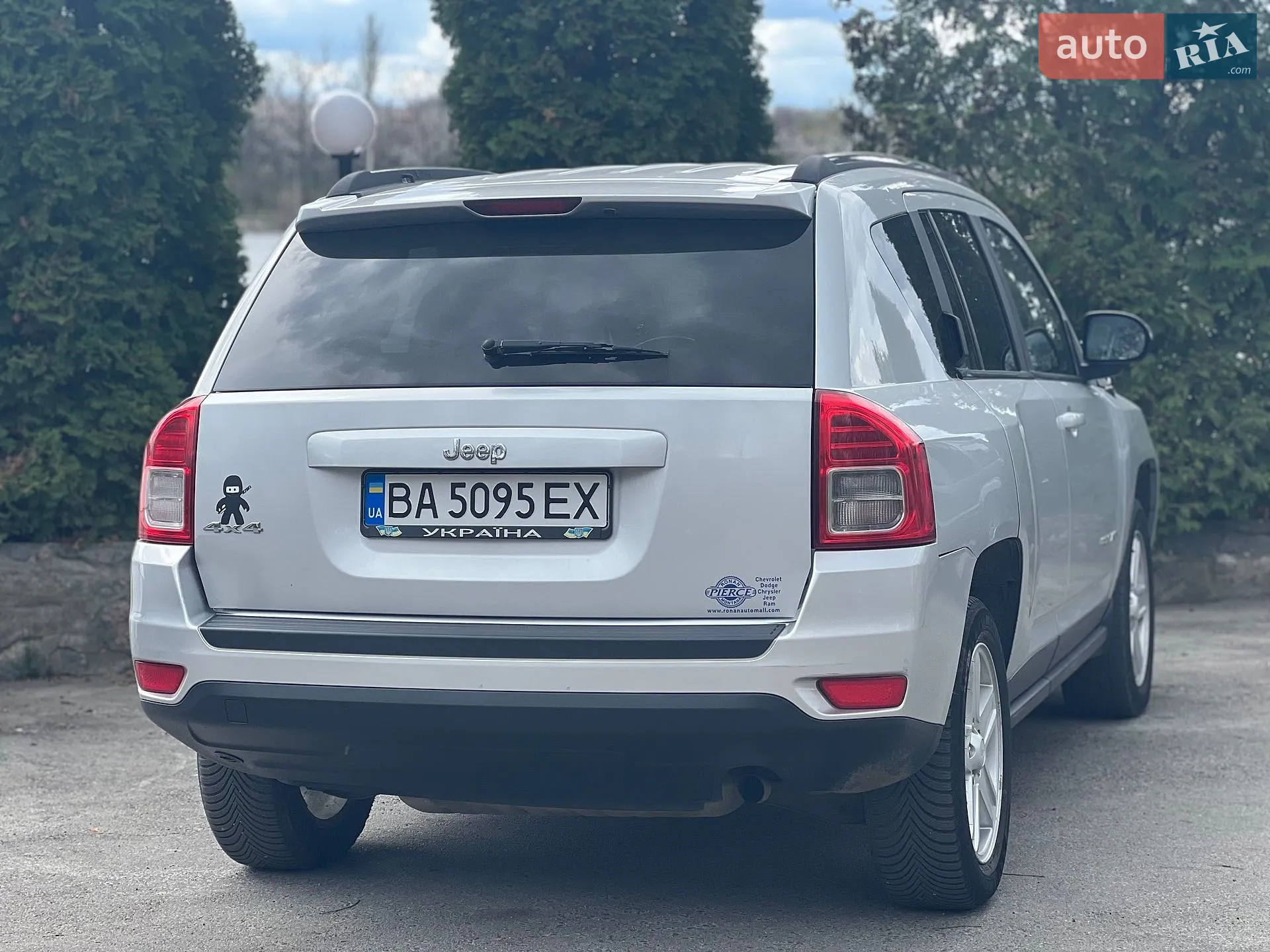 2011 Jeep Compass - фото 1