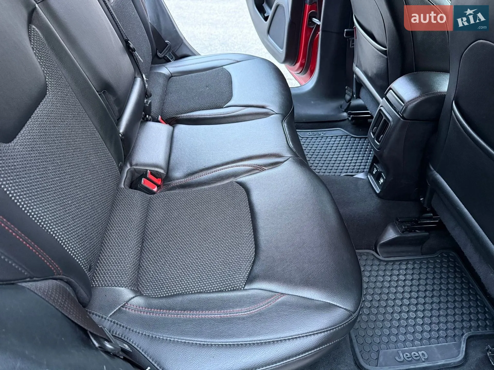 2018 Jeep Compass - мініатюра 15