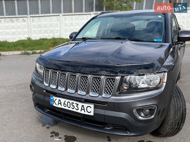 Внедорожник / Кроссовер Jeep Compass 2015 в Киеве
