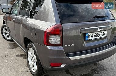Внедорожник / Кроссовер Jeep Compass 2015 в Киеве