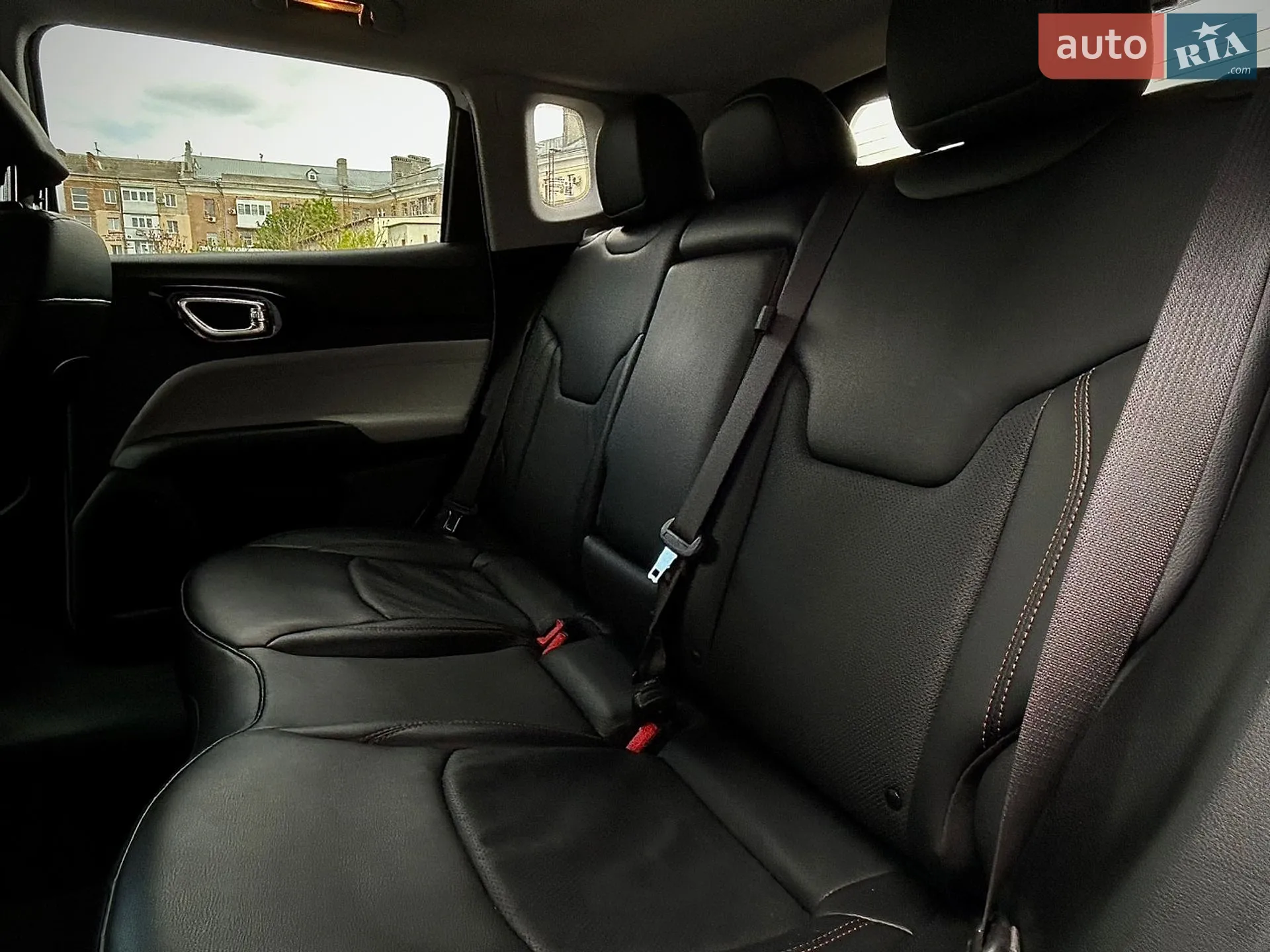 2021 Jeep Compass - мініатюра 14
