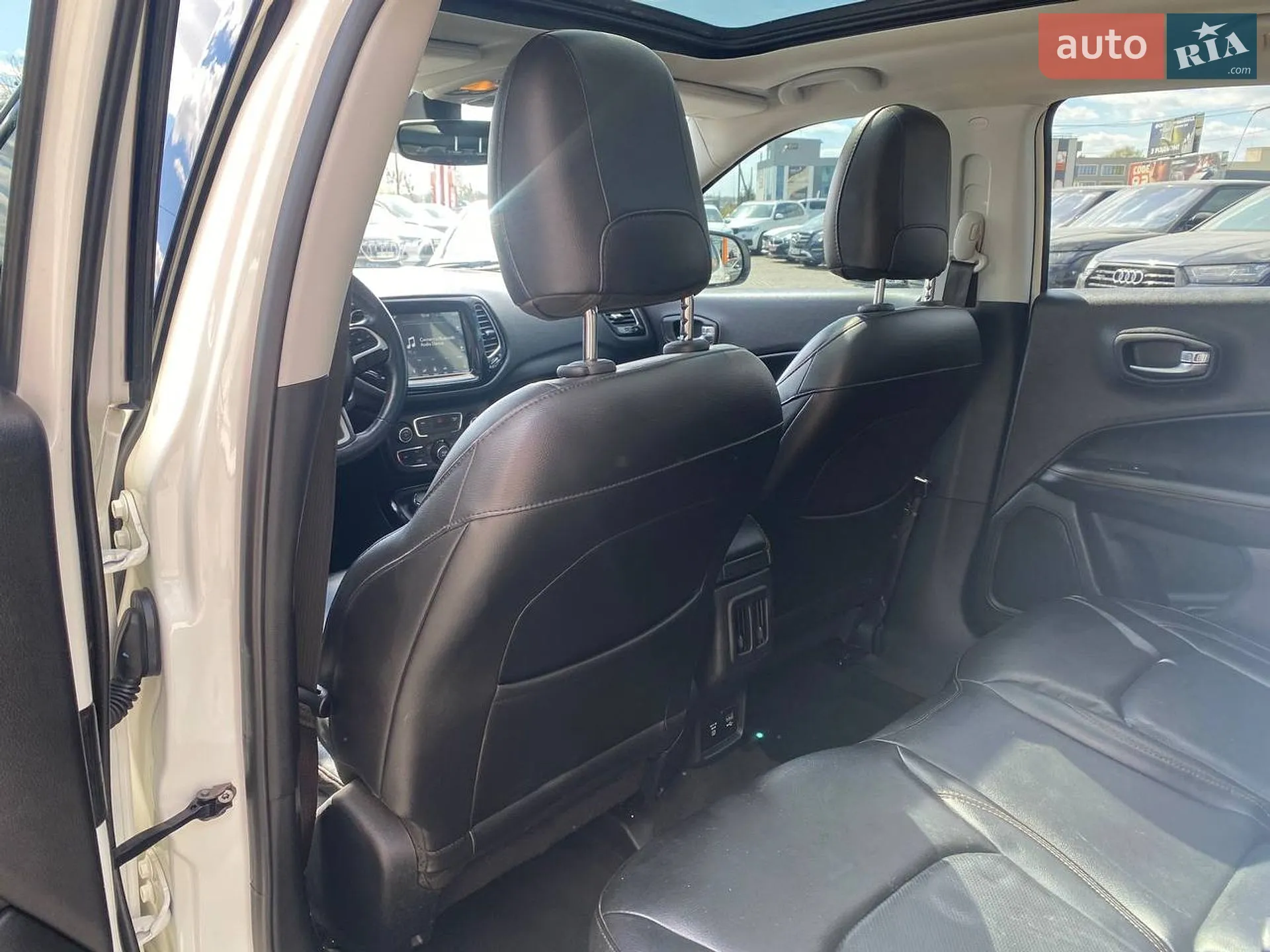 2017 Jeep Compass - мініатюра 21