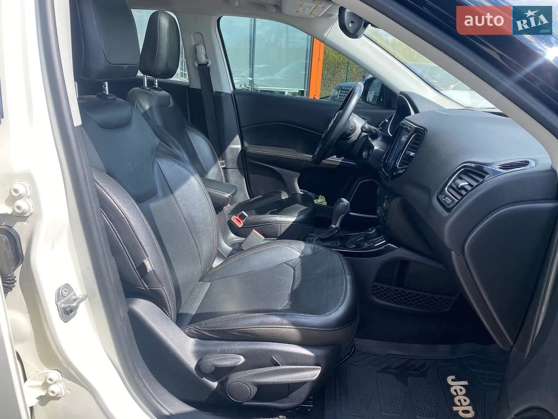 2017 Jeep Compass - мініатюра 24