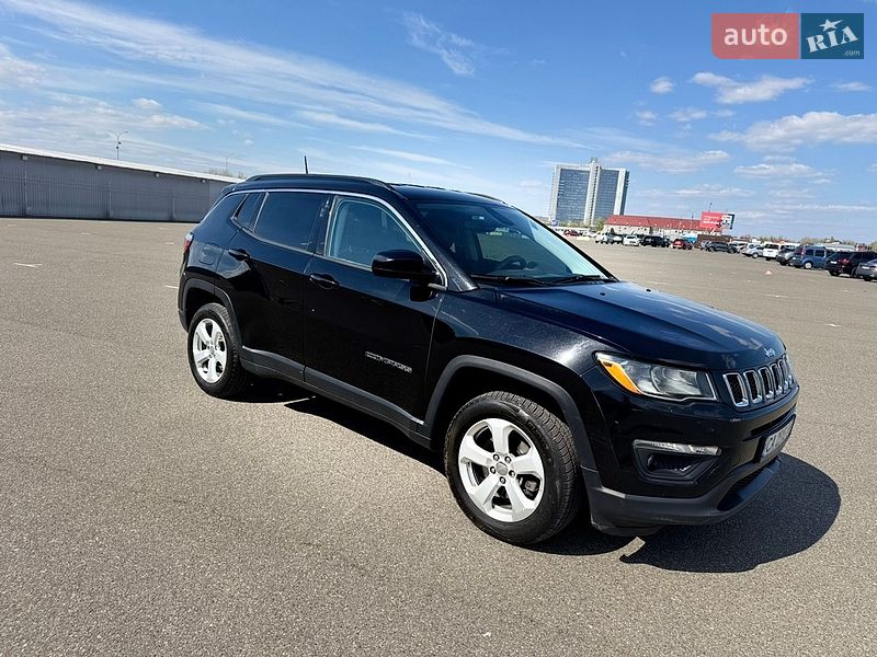 Внедорожник / Кроссовер Jeep Compass 2018 в Киеве