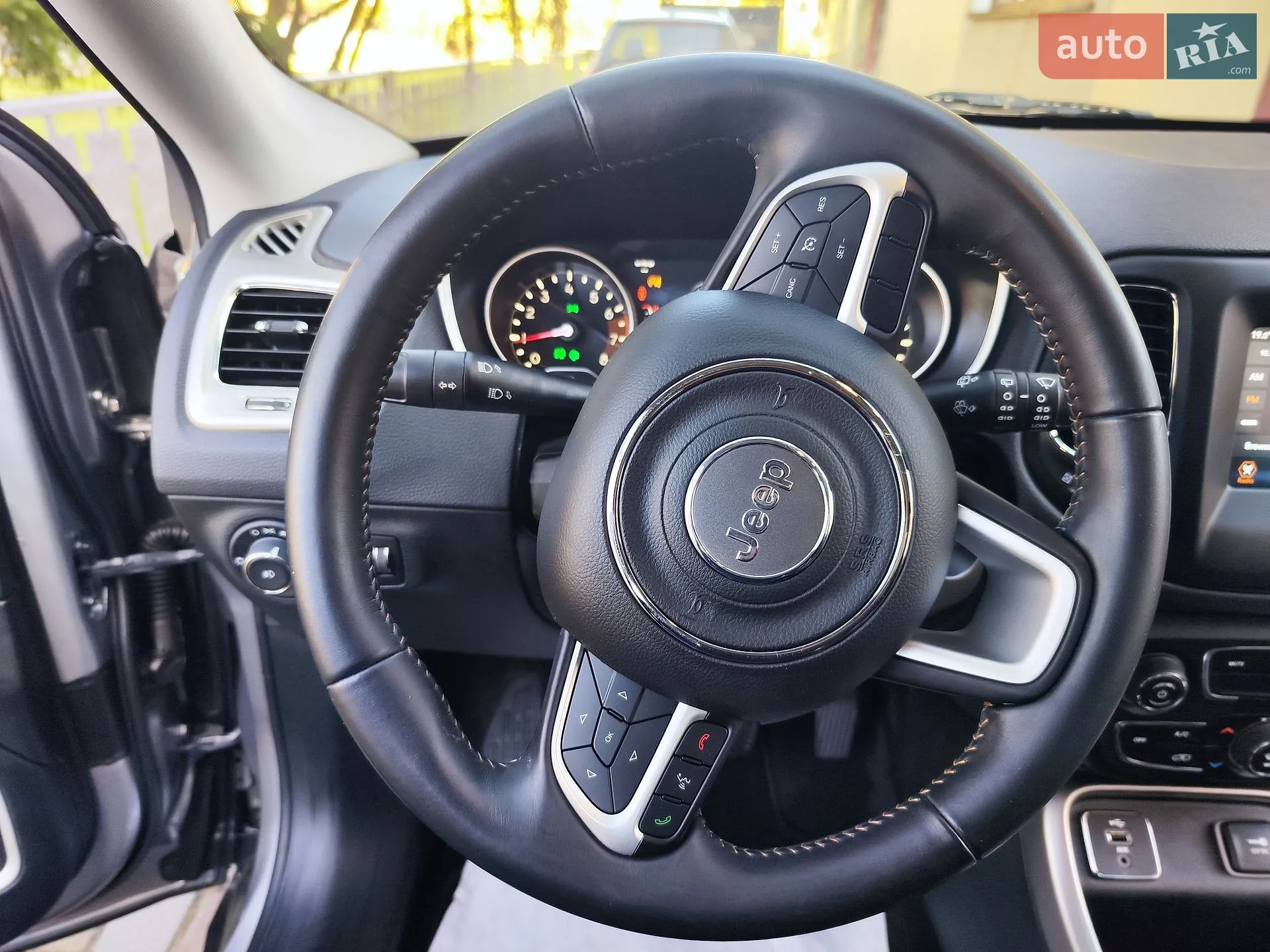 2018 Jeep Compass - мініатюра 32