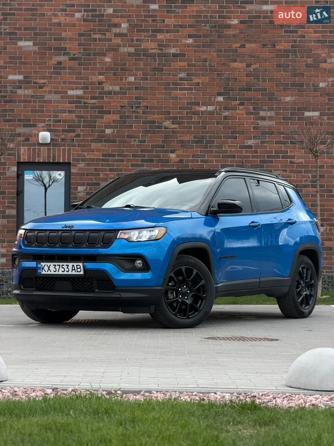 2022 Jeep Compass - фото 1
