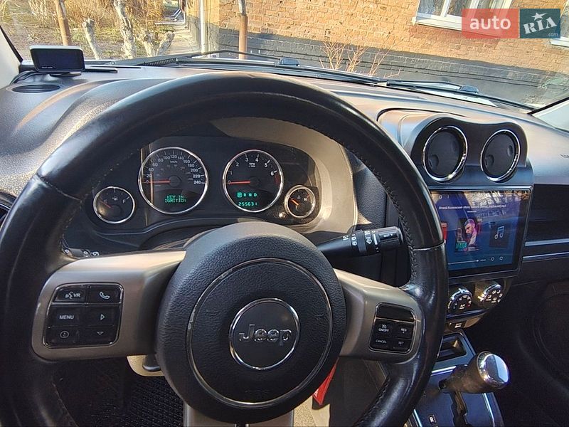 Внедорожник / Кроссовер Jeep Compass 2012 в Нежине