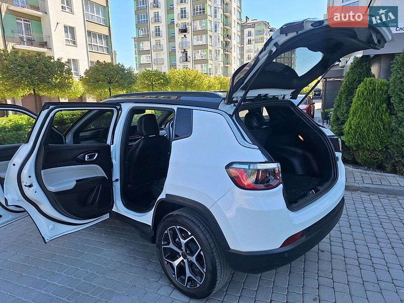 Внедорожник / Кроссовер Jeep Compass 2024 в Ивано-Франковске