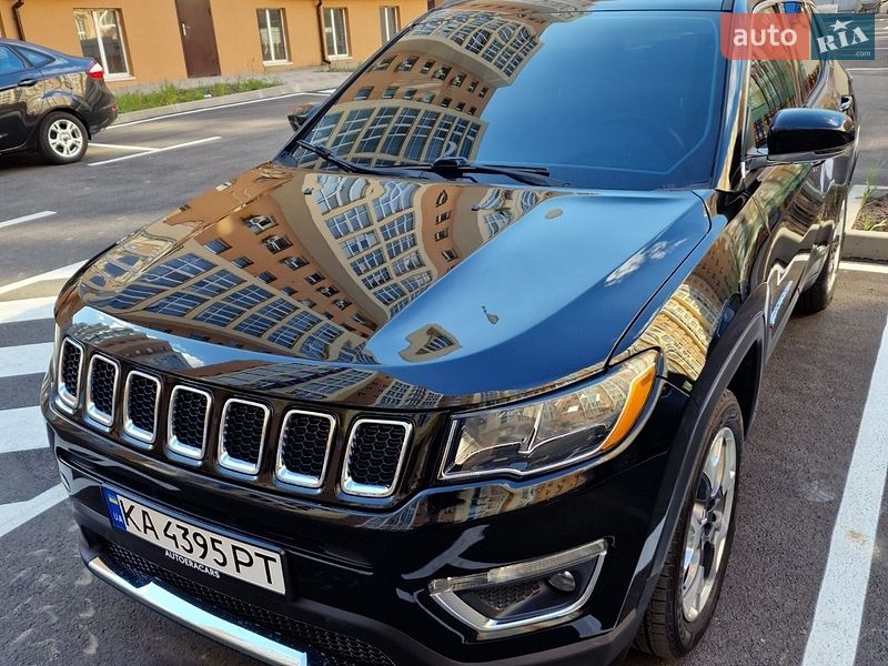 Внедорожник / Кроссовер Jeep Compass 2017 в Киеве