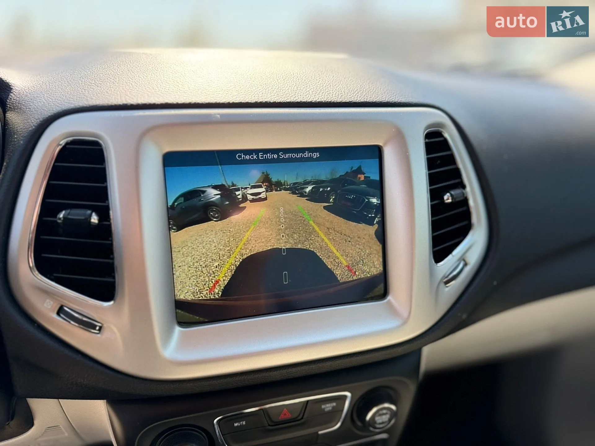 2019 Jeep Compass - мініатюра 28