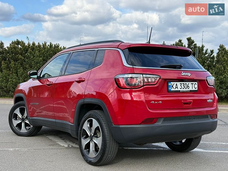 Внедорожник / Кроссовер Jeep Compass 2017 в Киеве