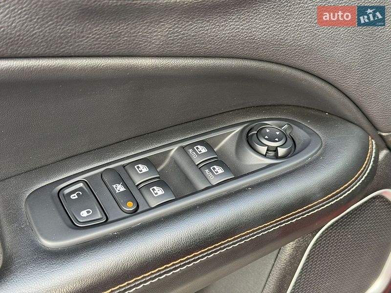 Внедорожник / Кроссовер Jeep Compass 2017 в Киеве