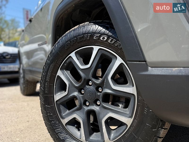 Внедорожник / Кроссовер Jeep Compass 2019 в Сумах