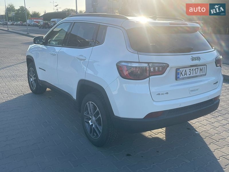 Внедорожник / Кроссовер Jeep Compass 2020 в Киеве