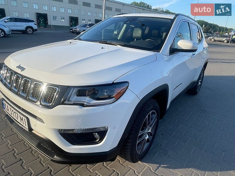 Внедорожник / Кроссовер Jeep Compass 2020 в Киеве