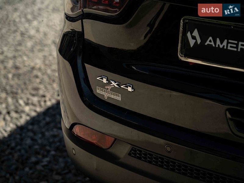Позашляховик / Кросовер Jeep Compass 2019 в Чернівцях