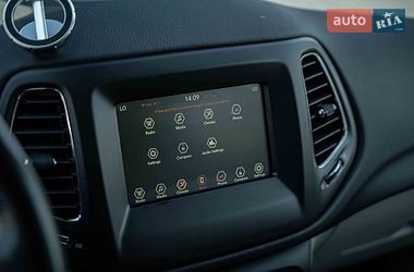 Позашляховик / Кросовер Jeep Compass 2019 в Чернівцях