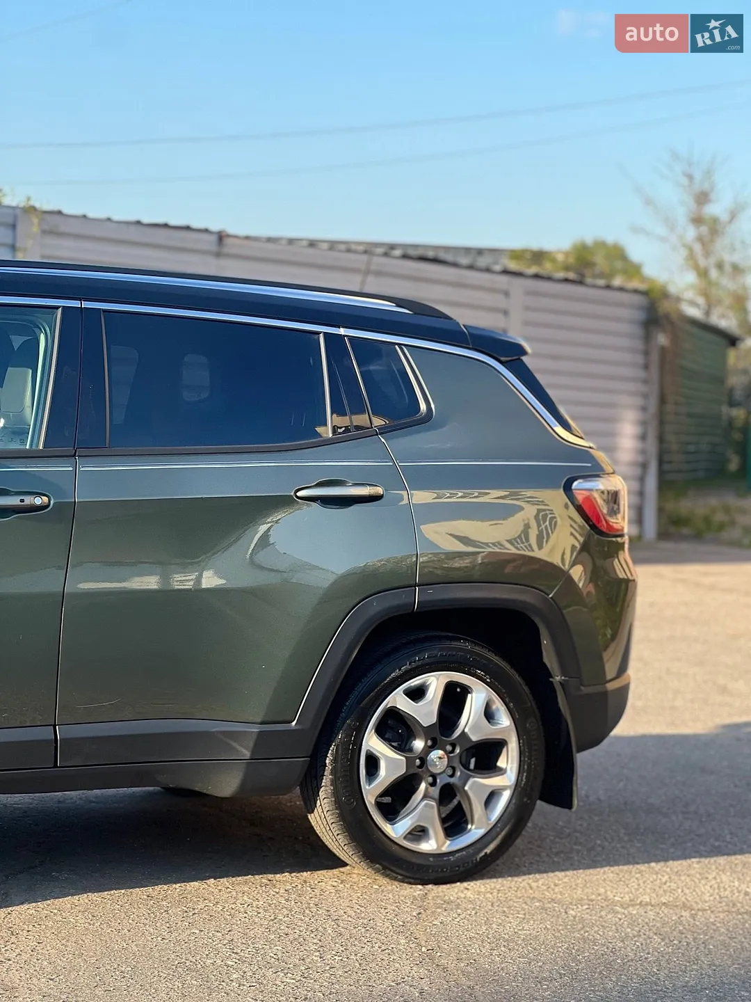2017 Jeep Compass - мініатюра 37