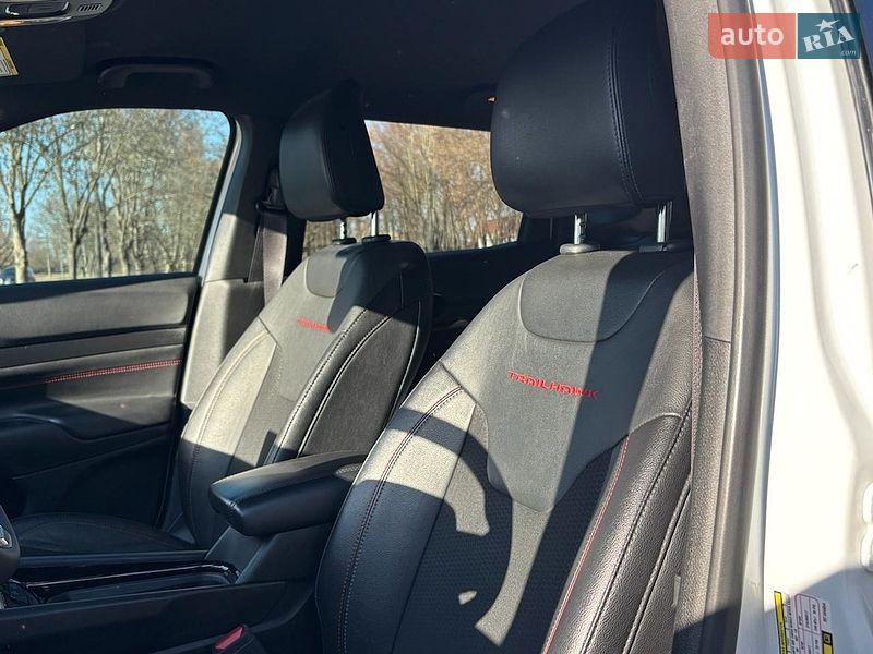 Позашляховик / Кросовер Jeep Compass 2024 в Києві фото 13 Позашляховик / Кросовер Jeep Compass 2024 в Києві