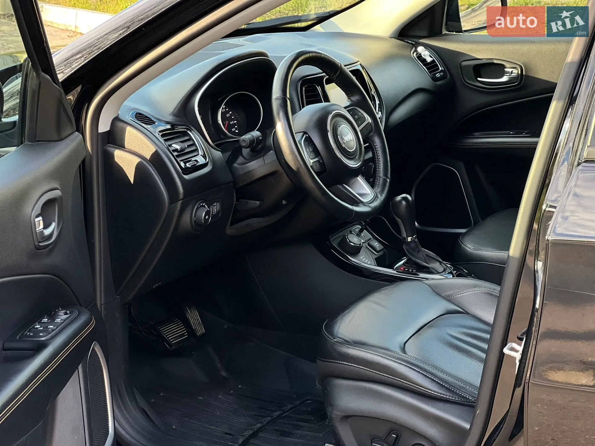 2017 Jeep Compass - мініатюра 34