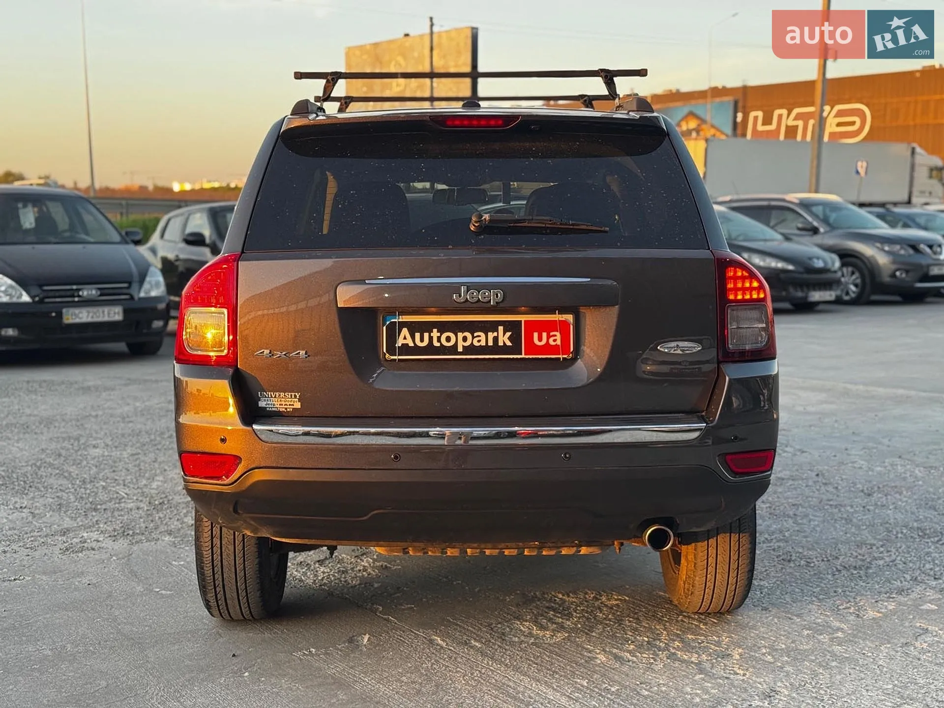 2016 Jeep Compass - мініатюра 13