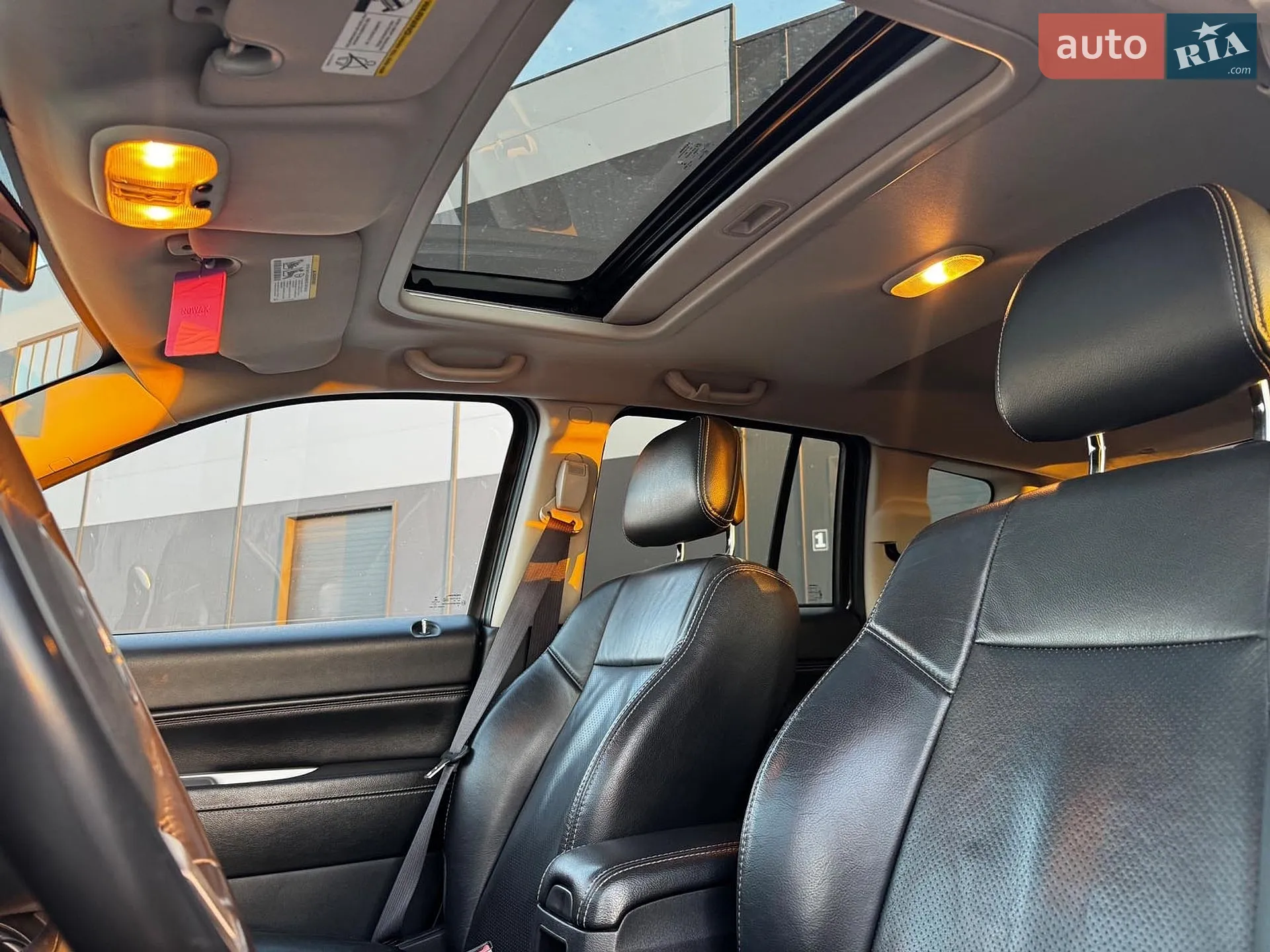 2016 Jeep Compass - мініатюра 23
