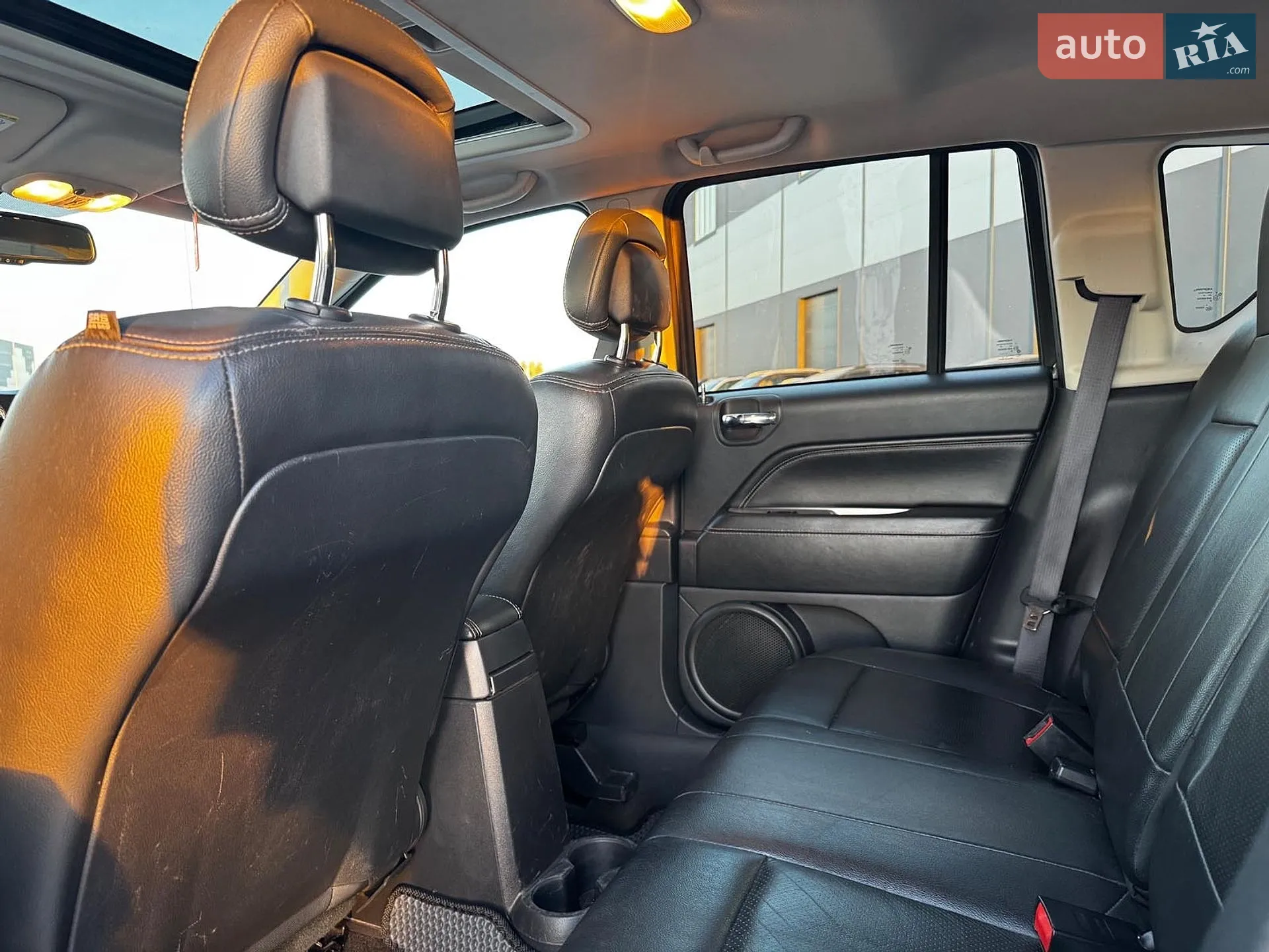 2016 Jeep Compass - мініатюра 28