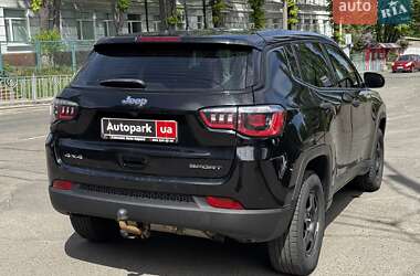 Внедорожник / Кроссовер Jeep Compass 2017 в Киеве