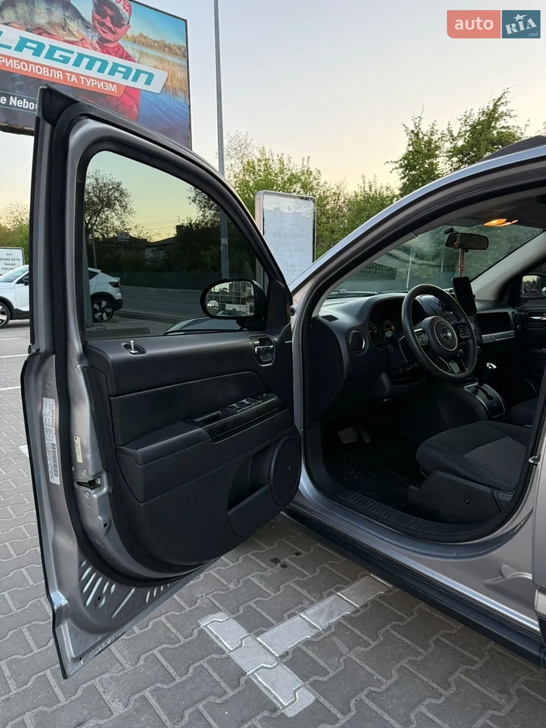 2014 Jeep Compass - мініатюра 17