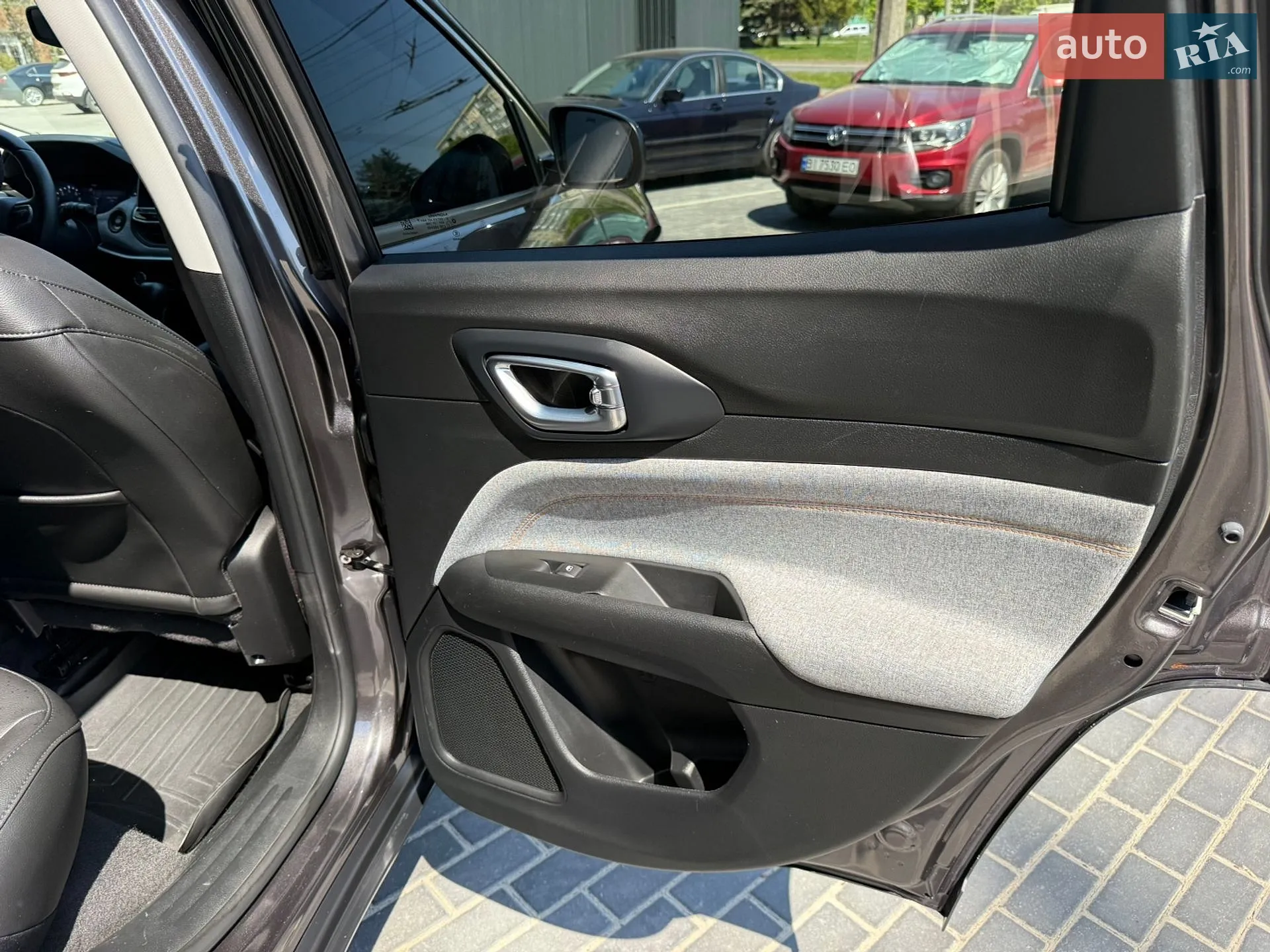 2021 Jeep Compass - мініатюра 24