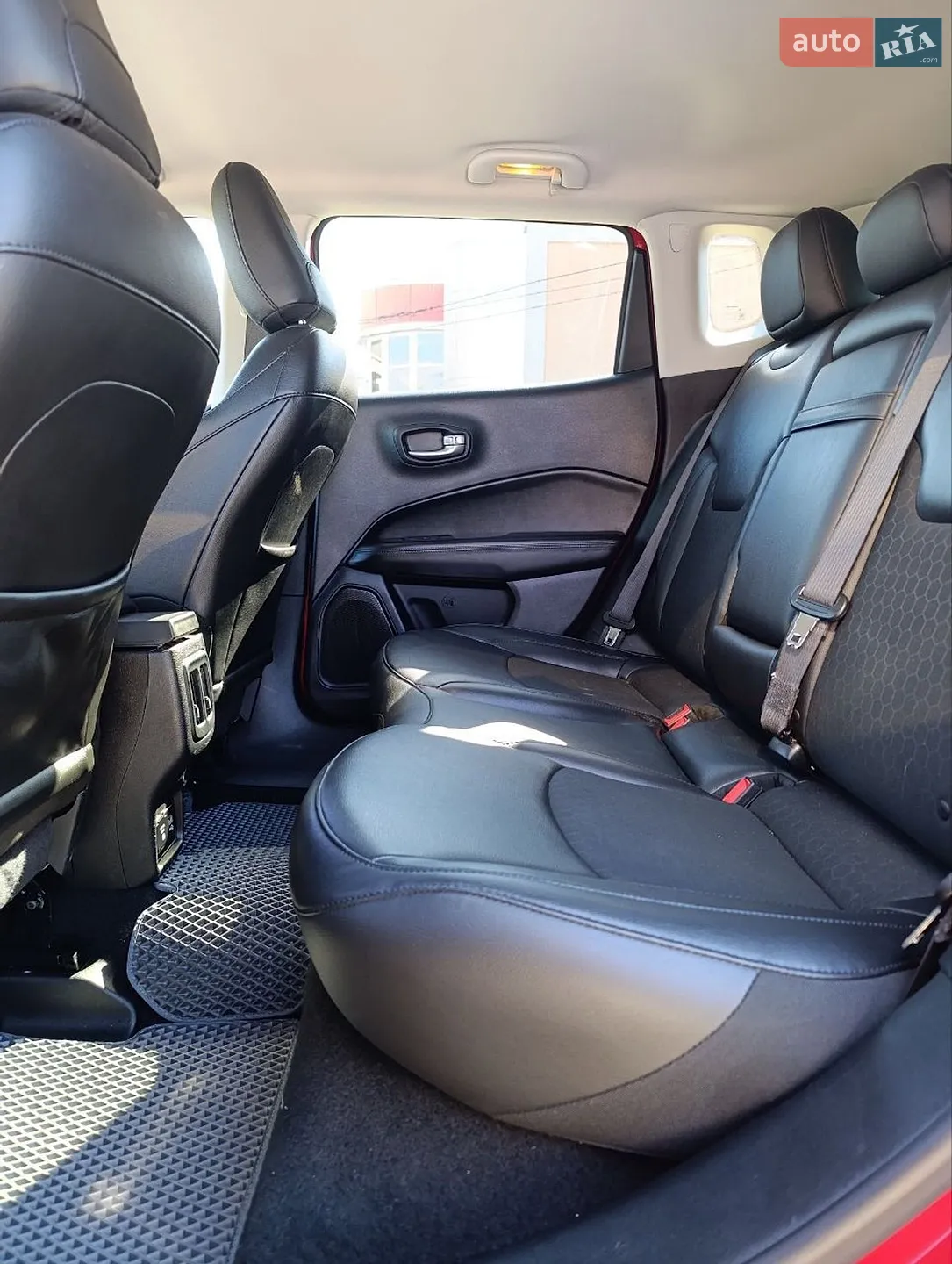 2018 Jeep Compass - мініатюра 26