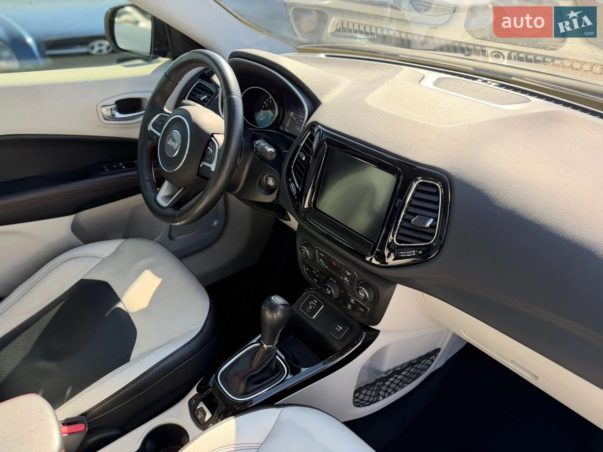 2018 Jeep Compass - мініатюра 26