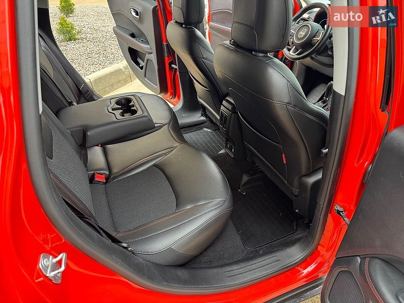 Внедорожник / Кроссовер Jeep Compass 2019 в Киеве
