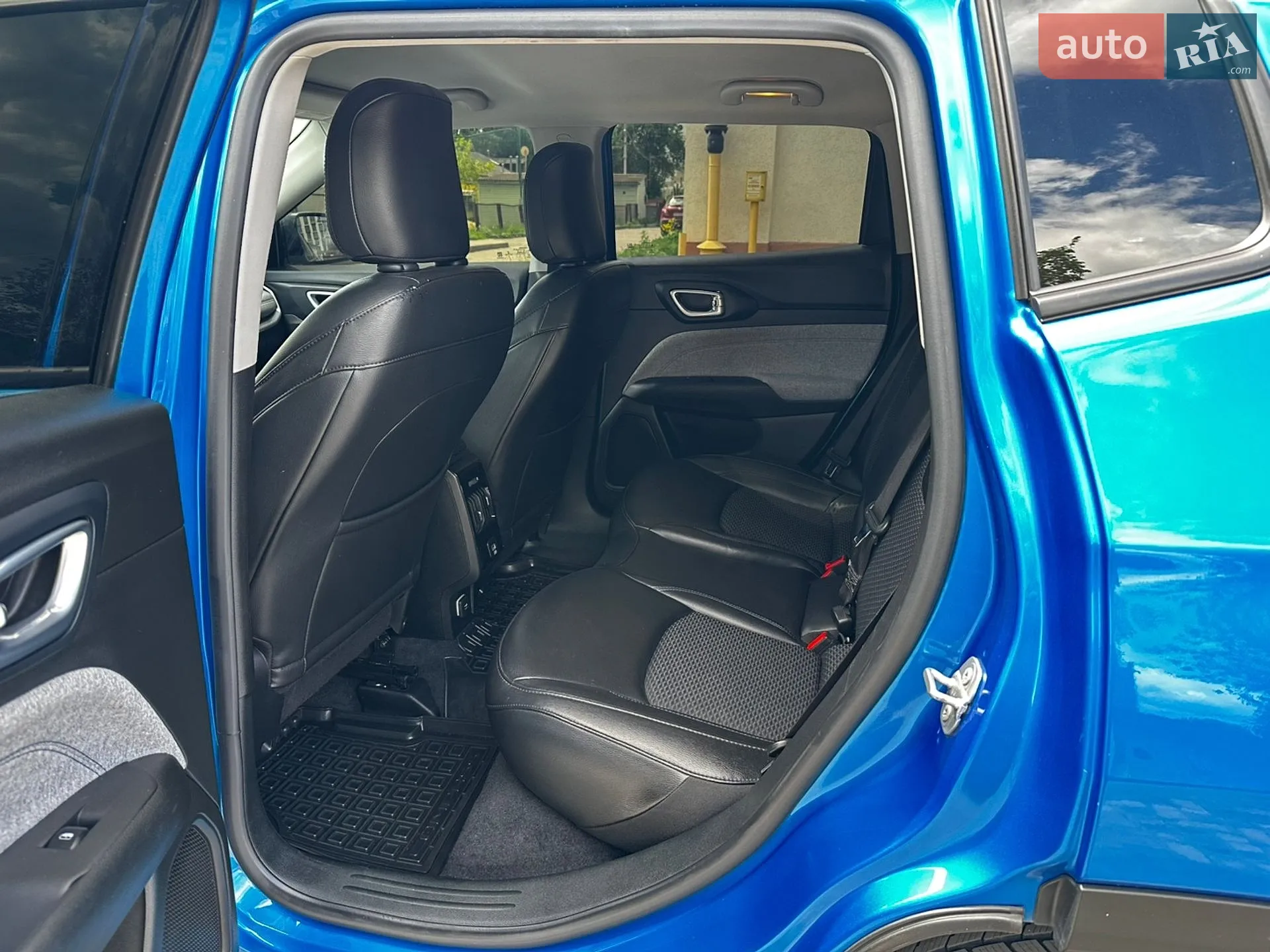2022 Jeep Compass - мініатюра 16