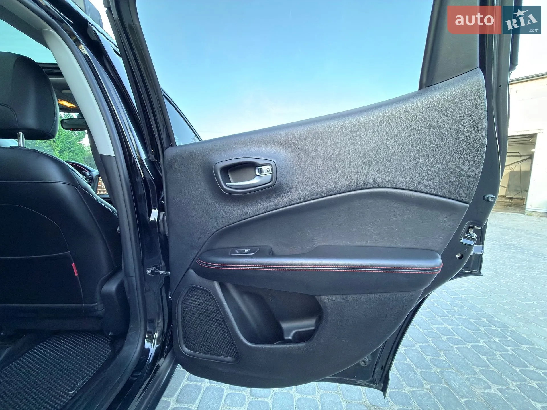 2017 Jeep Compass - мініатюра 68