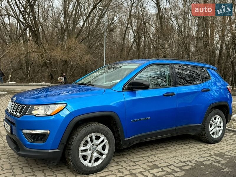 Внедорожник / Кроссовер Jeep Compass 2017 в Киеве