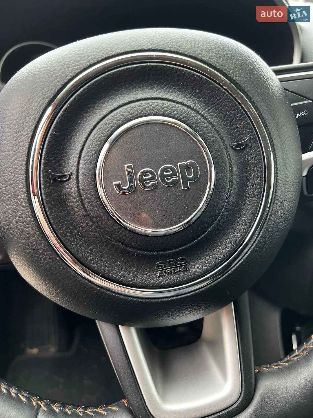 2017 Jeep Compass - мініатюра 12