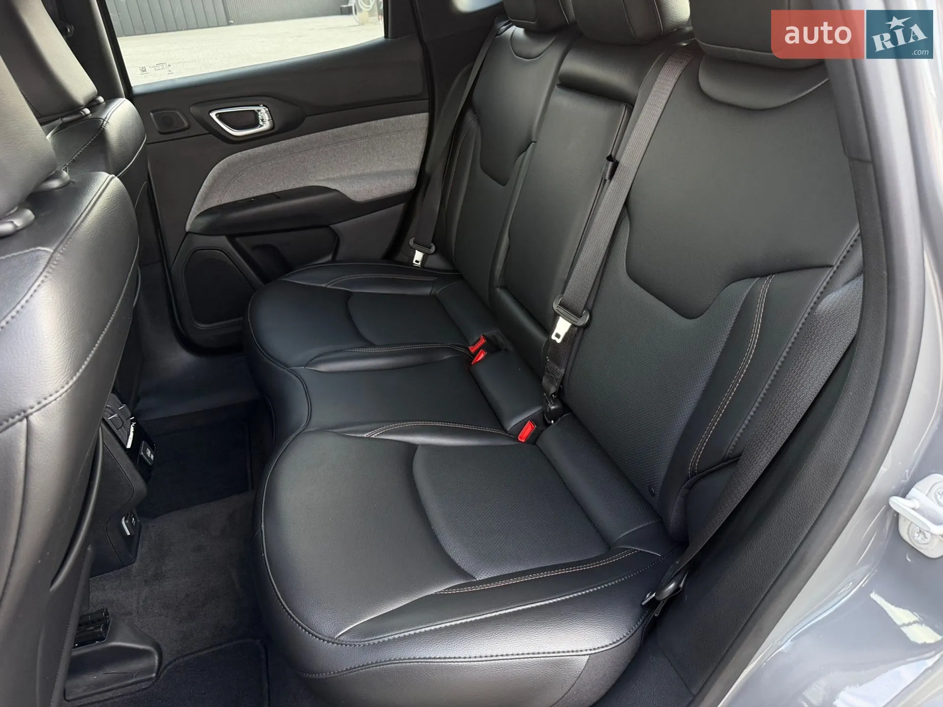2023 Jeep Compass - мініатюра 8