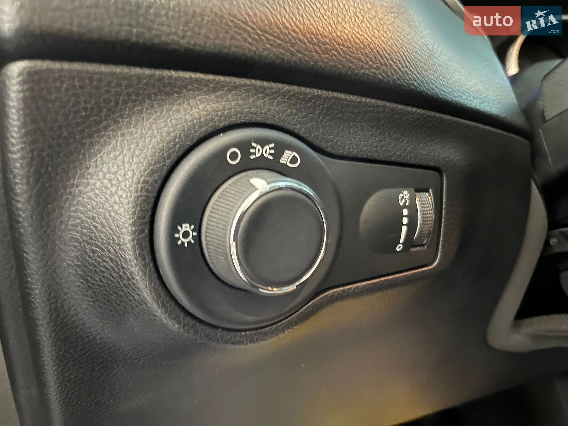 2020 Jeep Compass - мініатюра 19