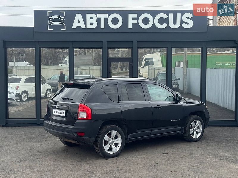 Позашляховик / Кросовер Jeep Compass 2011 в Києві