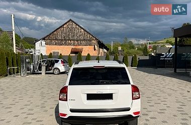 Внедорожник / Кроссовер Jeep Compass 2012 в Воловце