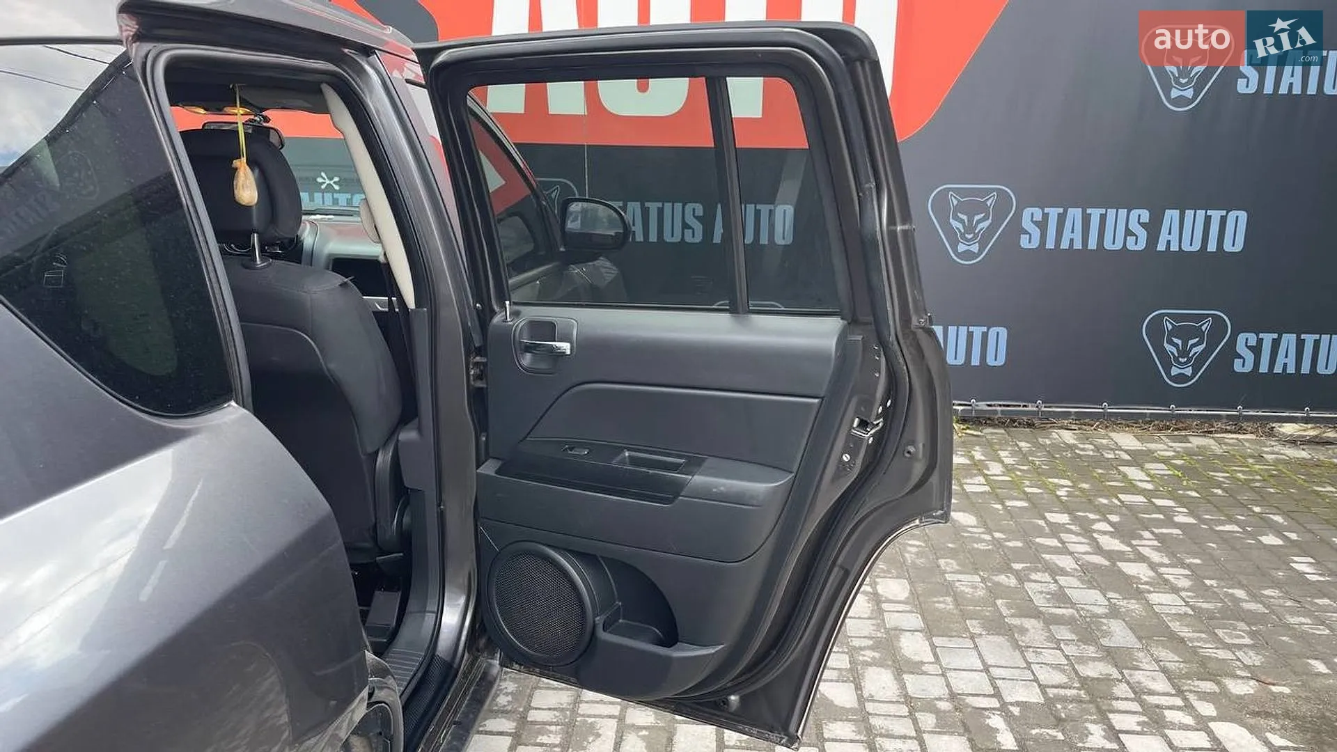 2014 Jeep Compass - мініатюра 31