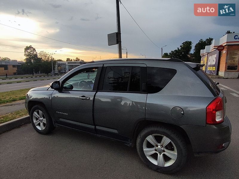 Внедорожник / Кроссовер Jeep Compass 2012 в Харькове